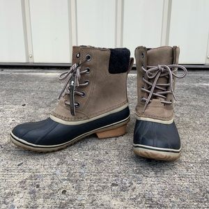 NWT Sorel Women’s Caribou Boot